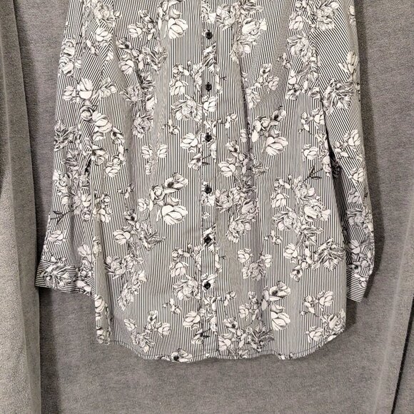 New! Women's 16W Black and White Button Up Blouse - Picture 5 of 5